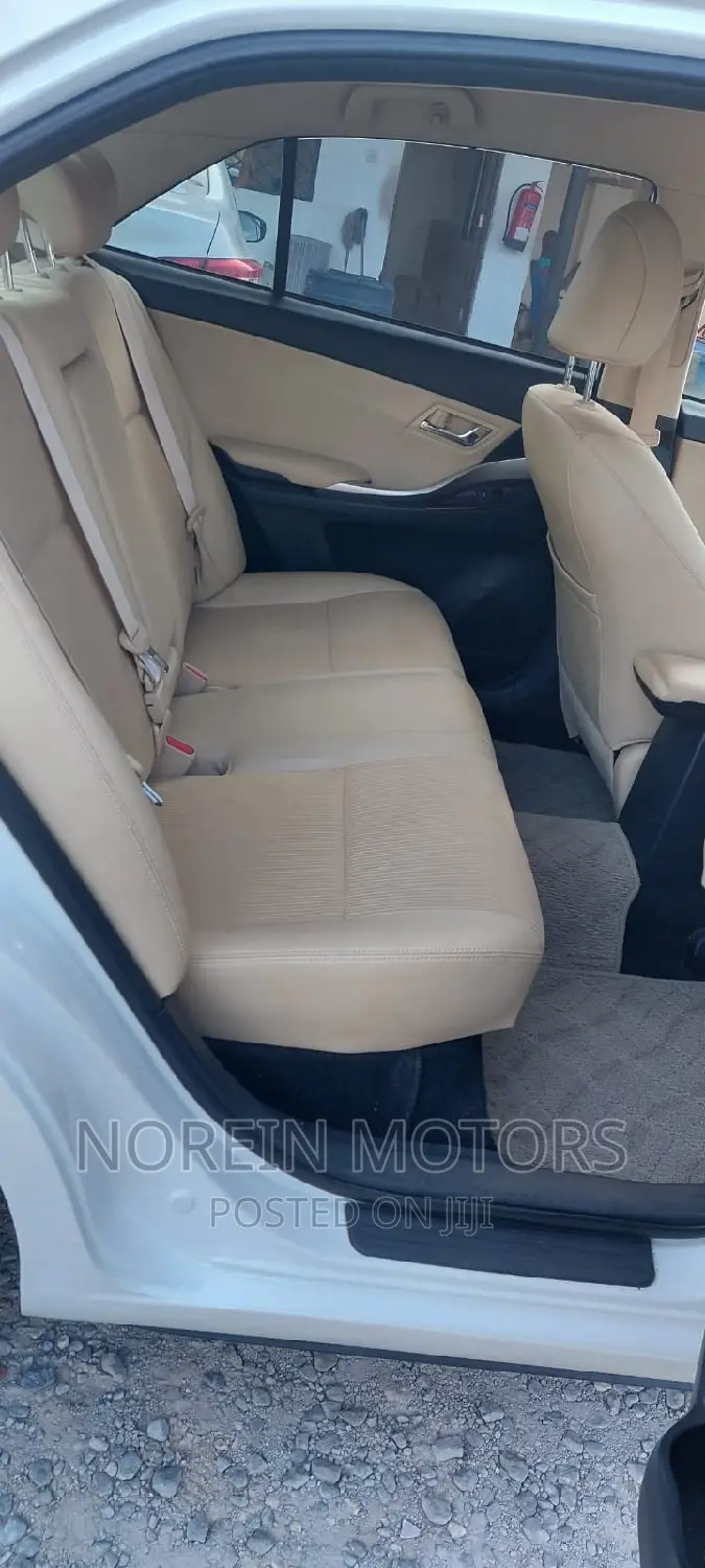 Toyota Premio 2017 White