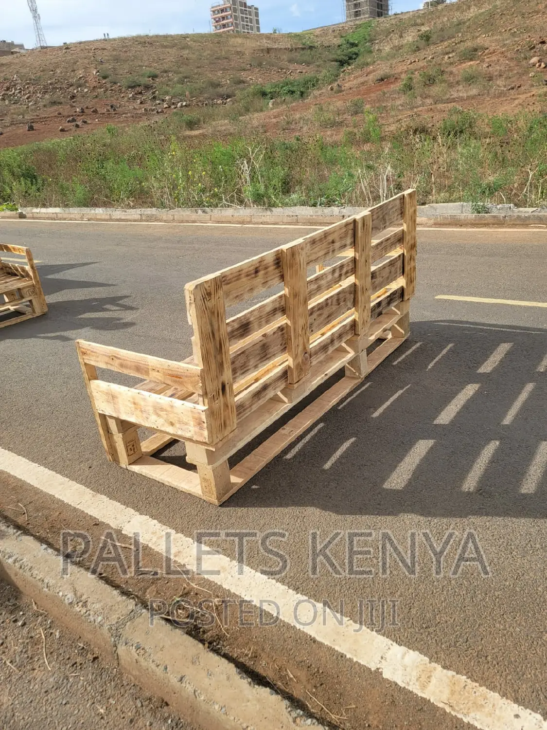 3/4 Seater Pallet Sofa. (#01,2)