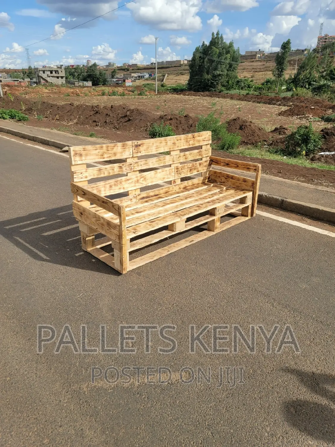 3/4 Seater Pallet Sofa. (#017,)