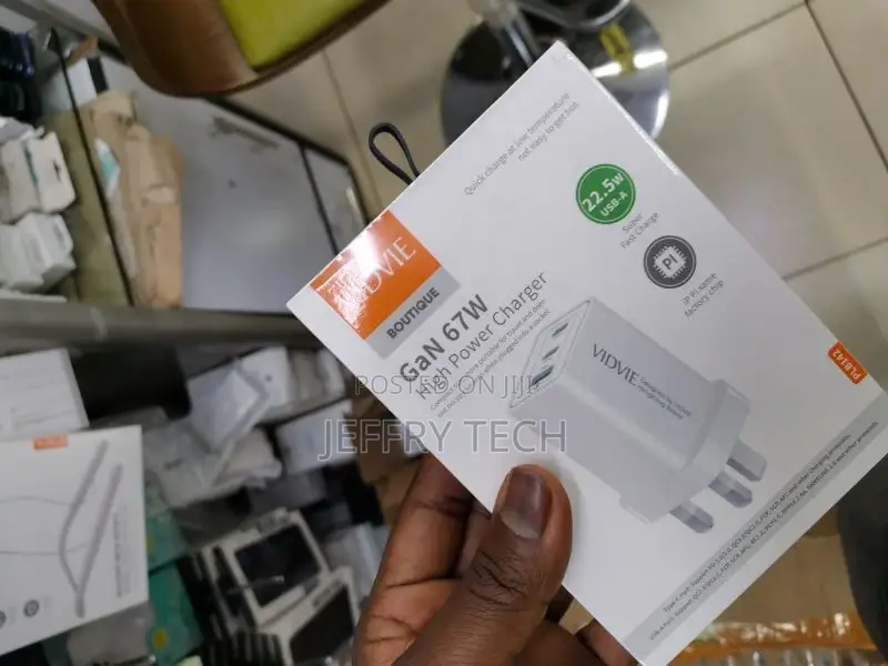 Vidvie 67W 3-Port Gan Charger