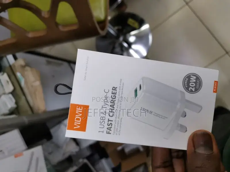 Vidvie 67W 3-Port Gan Charger