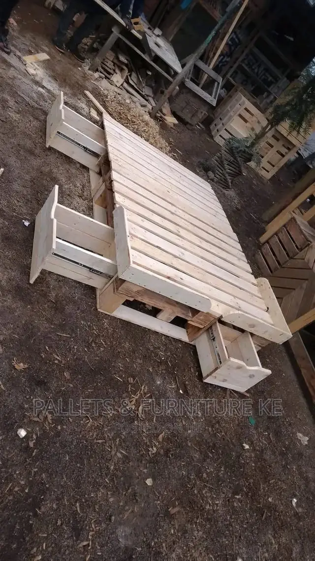 4 by 6 Pallet Bed #23