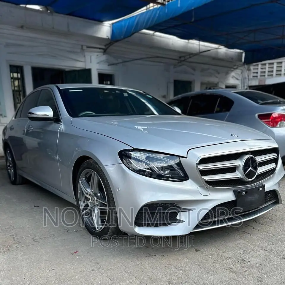 Mercedes-Benz E200 2017 Silver