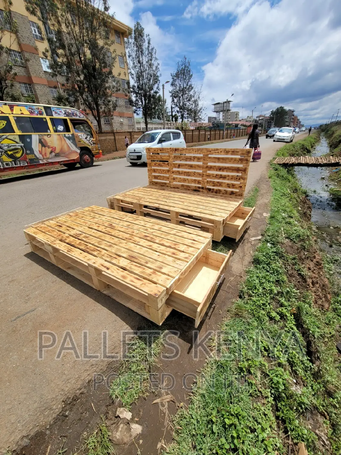Pallet Bed- 6*6 Pallet Bed With Two Drawers.(ES#03,)