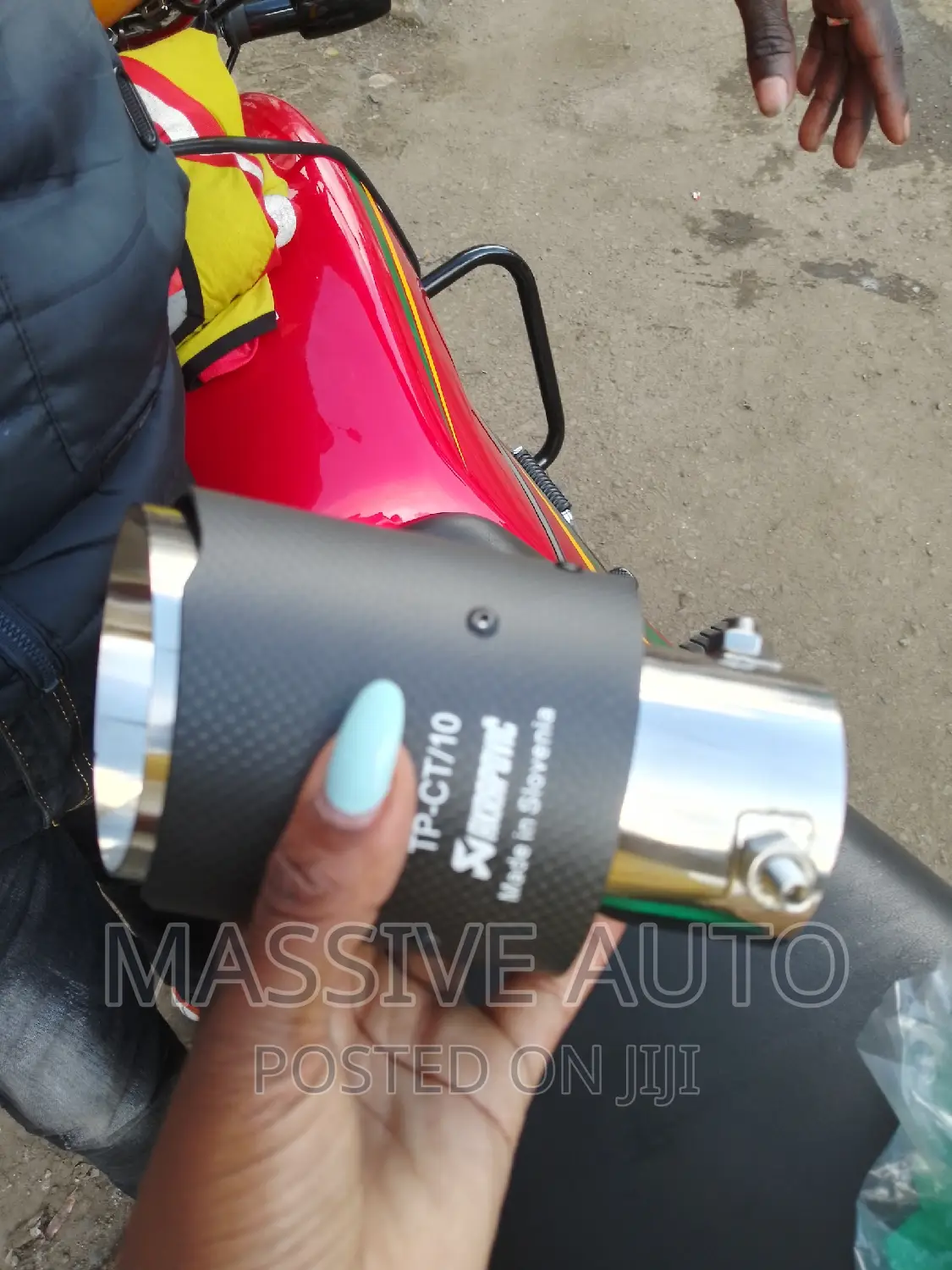 Carbon Finished Exhaust Tip/ Black Exhaust System