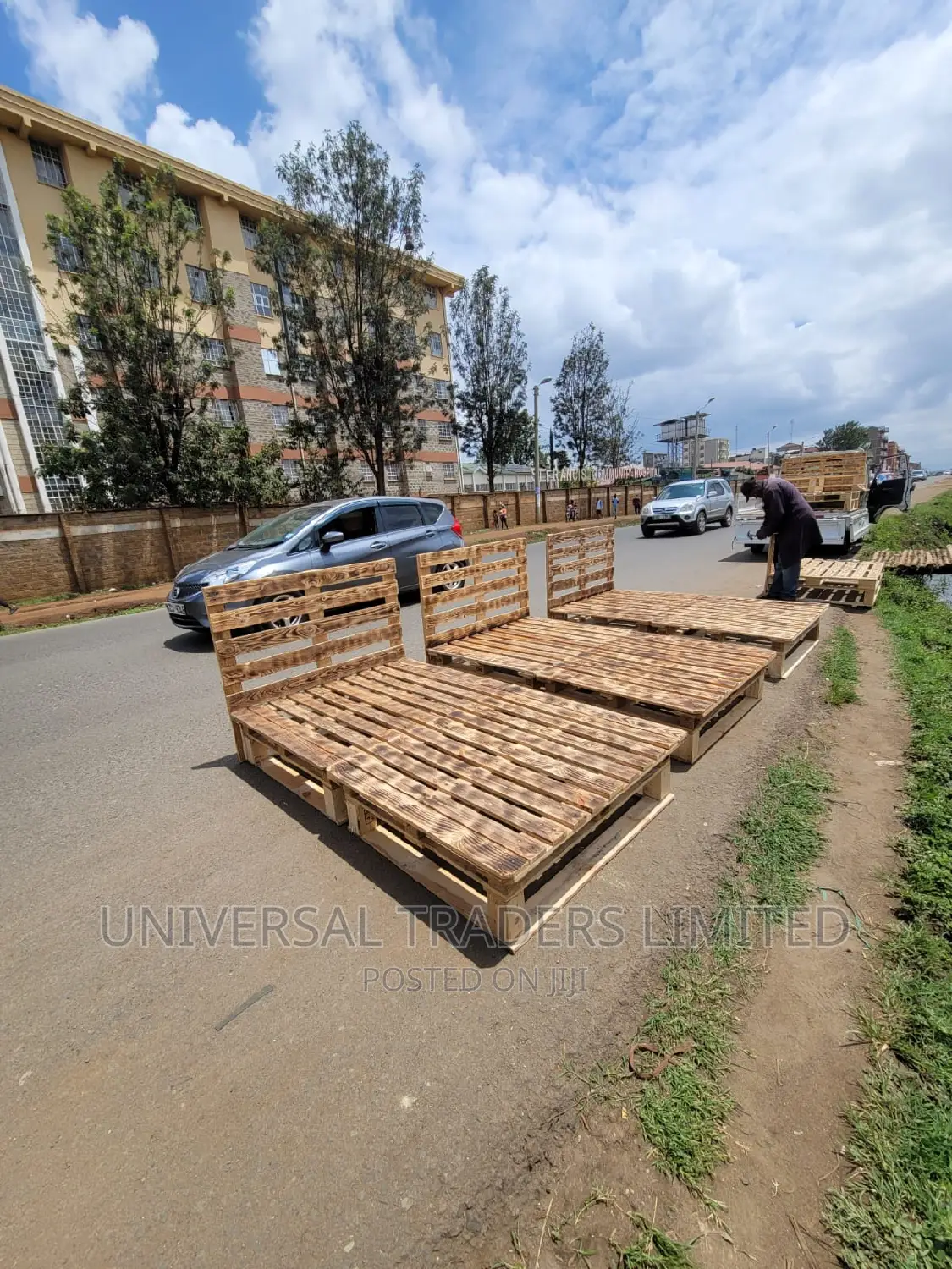 Pallet Bed - Detachable Pallets Bed - Pallet Bed - 4 By6 Bed