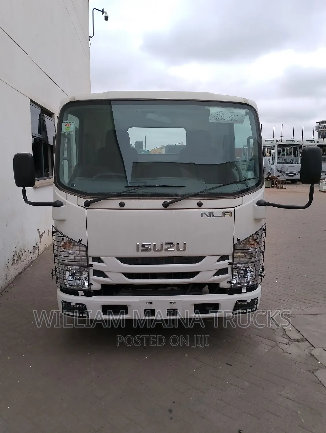 Isuzu NLR (Single Wheel)