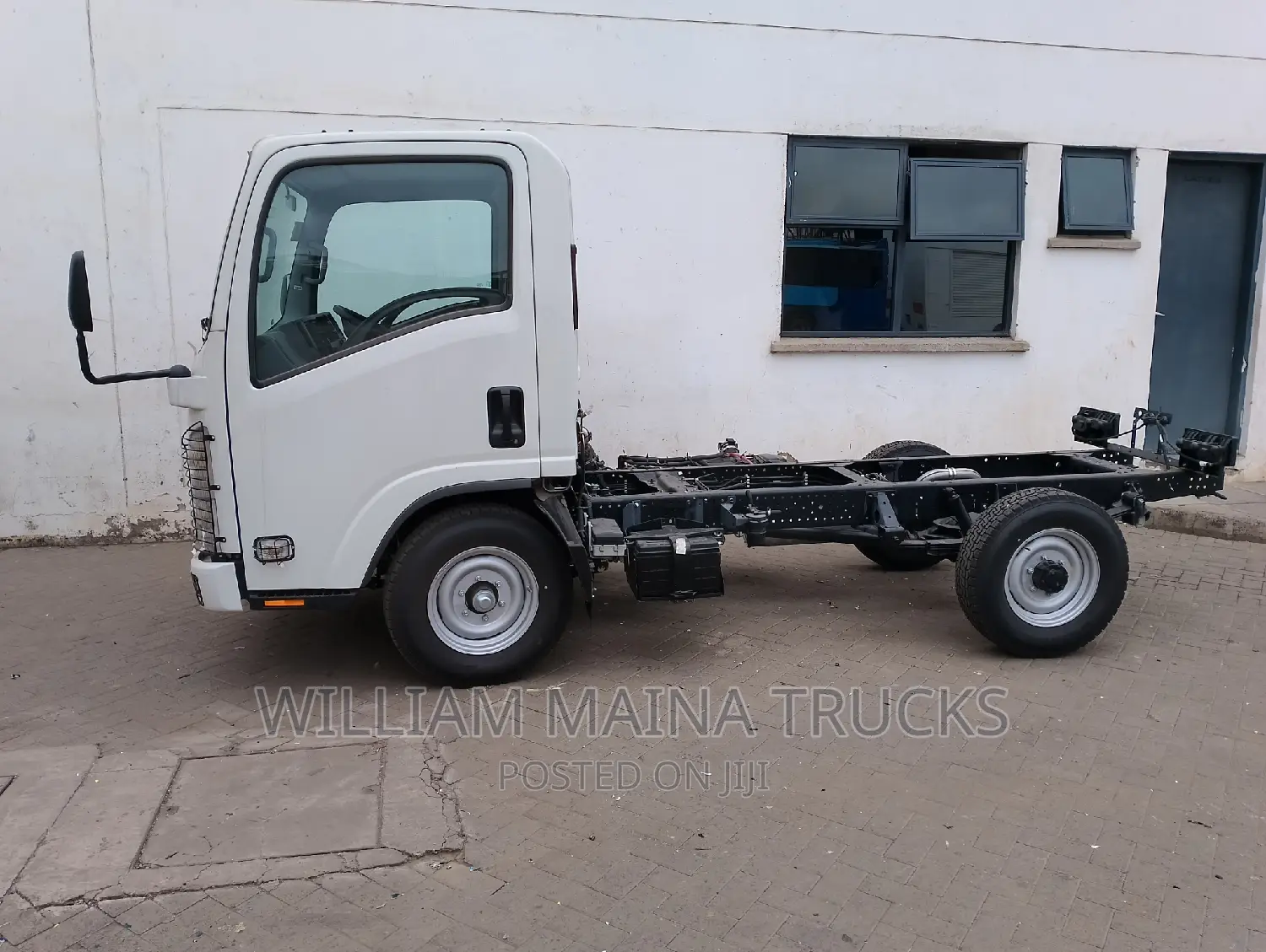Isuzu NLR (Single Wheel)