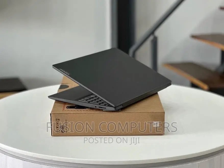 New Laptop Lenovo Ideapad V14 IGL 4GB Intel Core I5 SSD 256GB