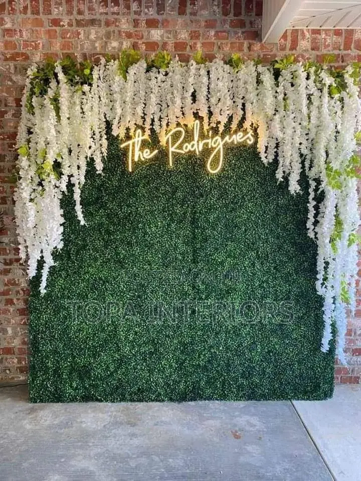 Wall Backdrop Uv-Resistant Boxwood Hedge Panels
