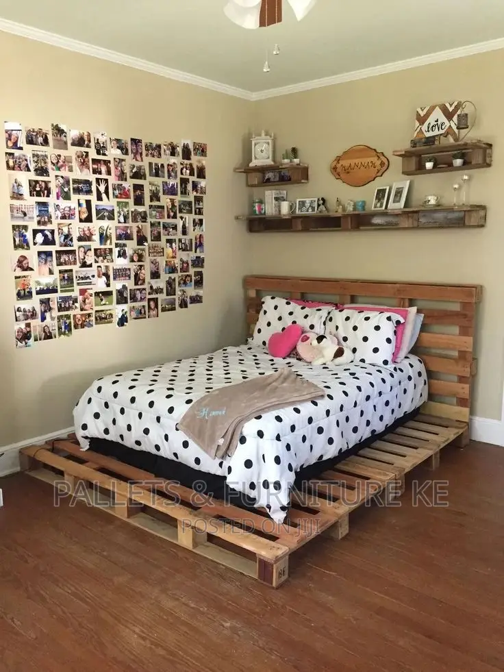 5 by 6 Simple Pallet Bed