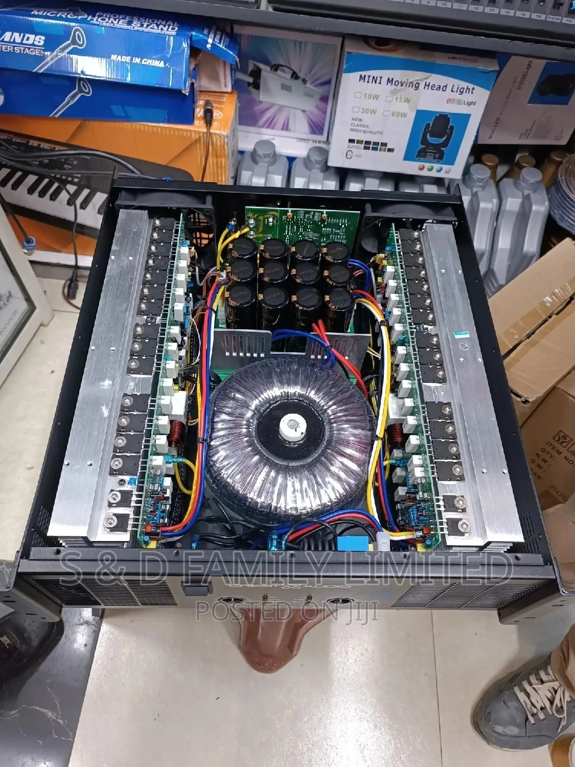 Crest Audio 18 Normal Switch