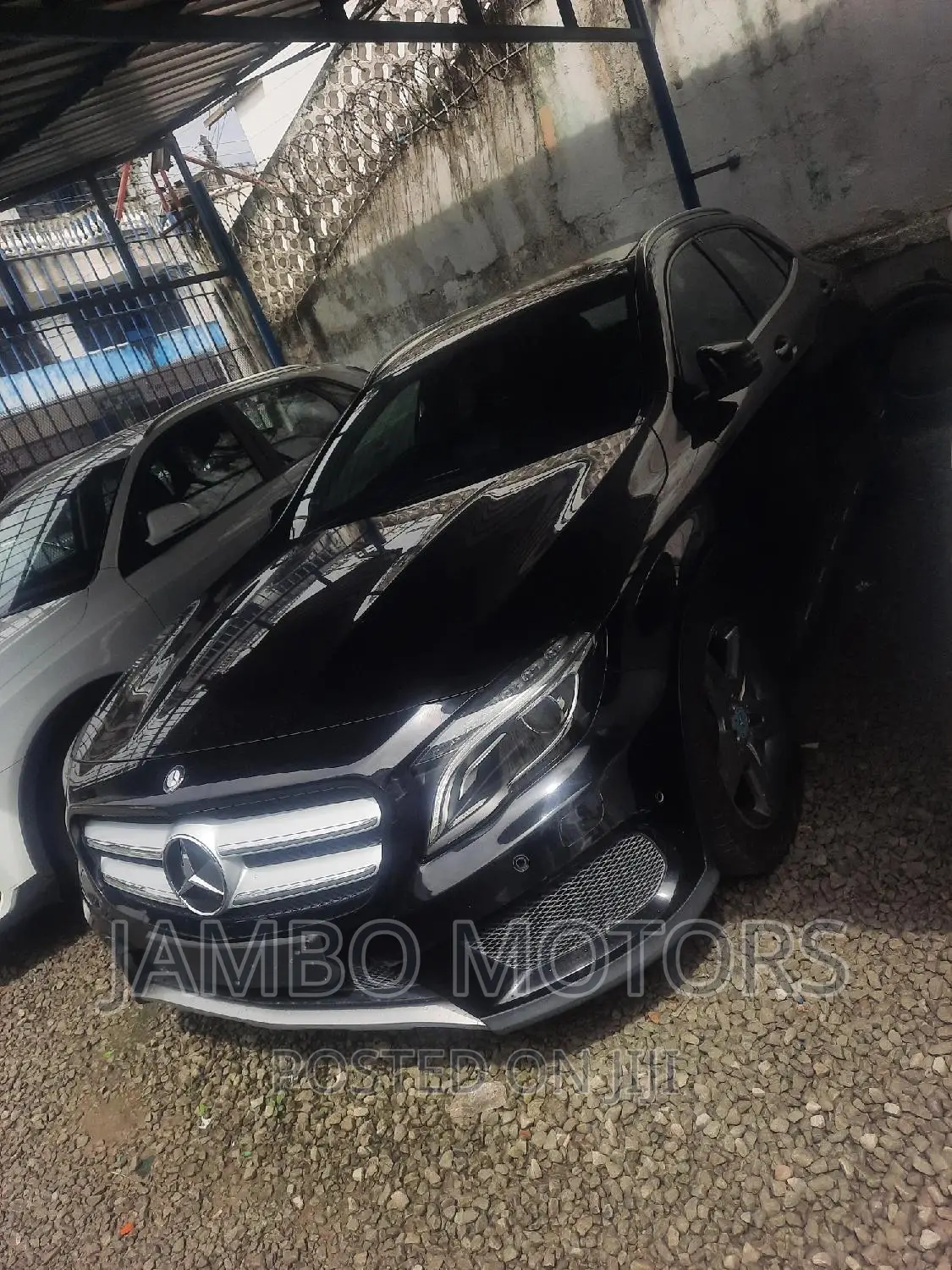 Mercedes-Benz GLA 250 2017 Black