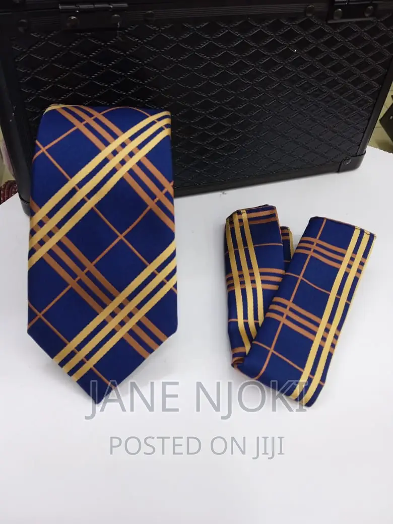 Men Checked Tie