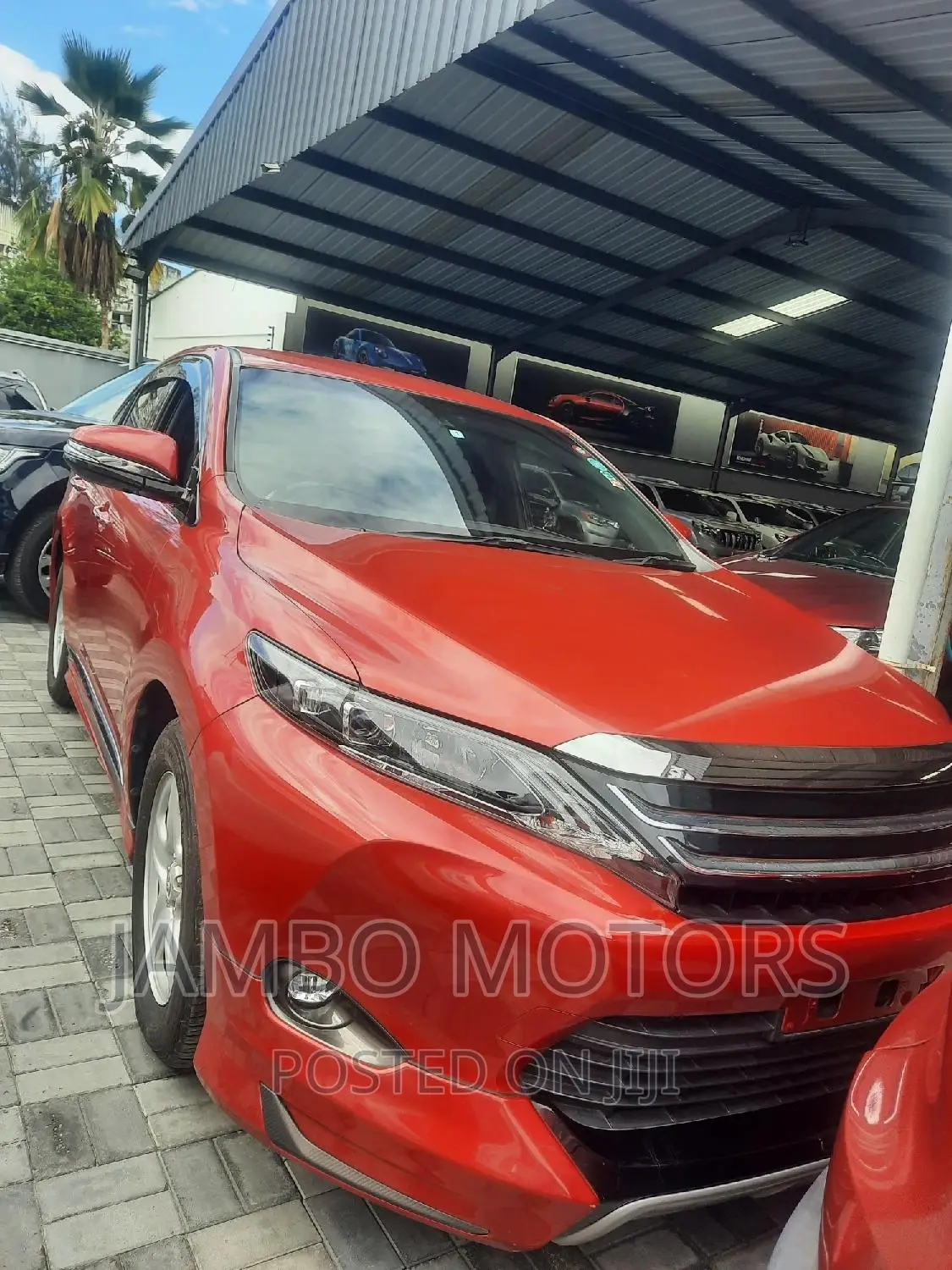 Toyota Harrier 2.0 2016 Red