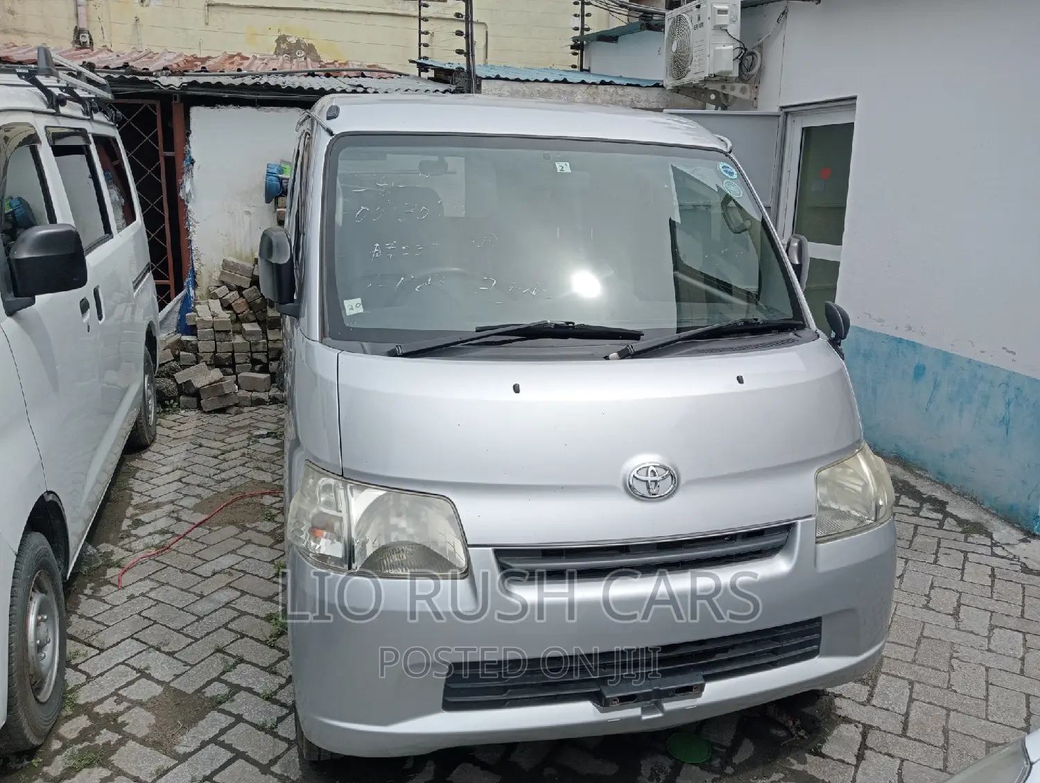 Toyota TownAce 2017 Silver
