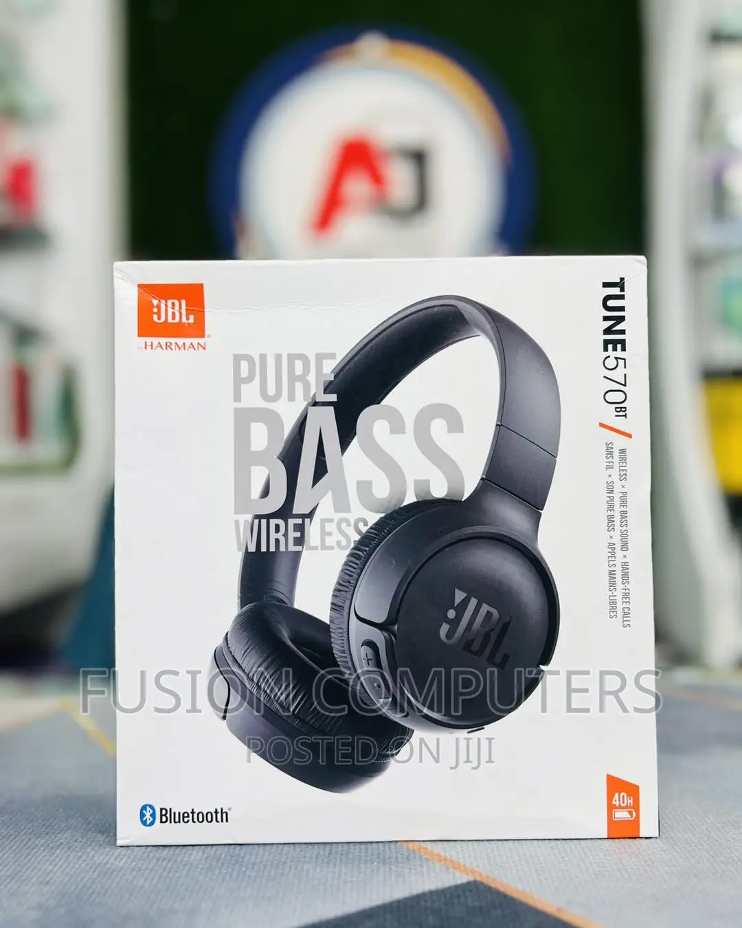 JBL Tune 570BT Wireless on-Ear Headphones With Purebass