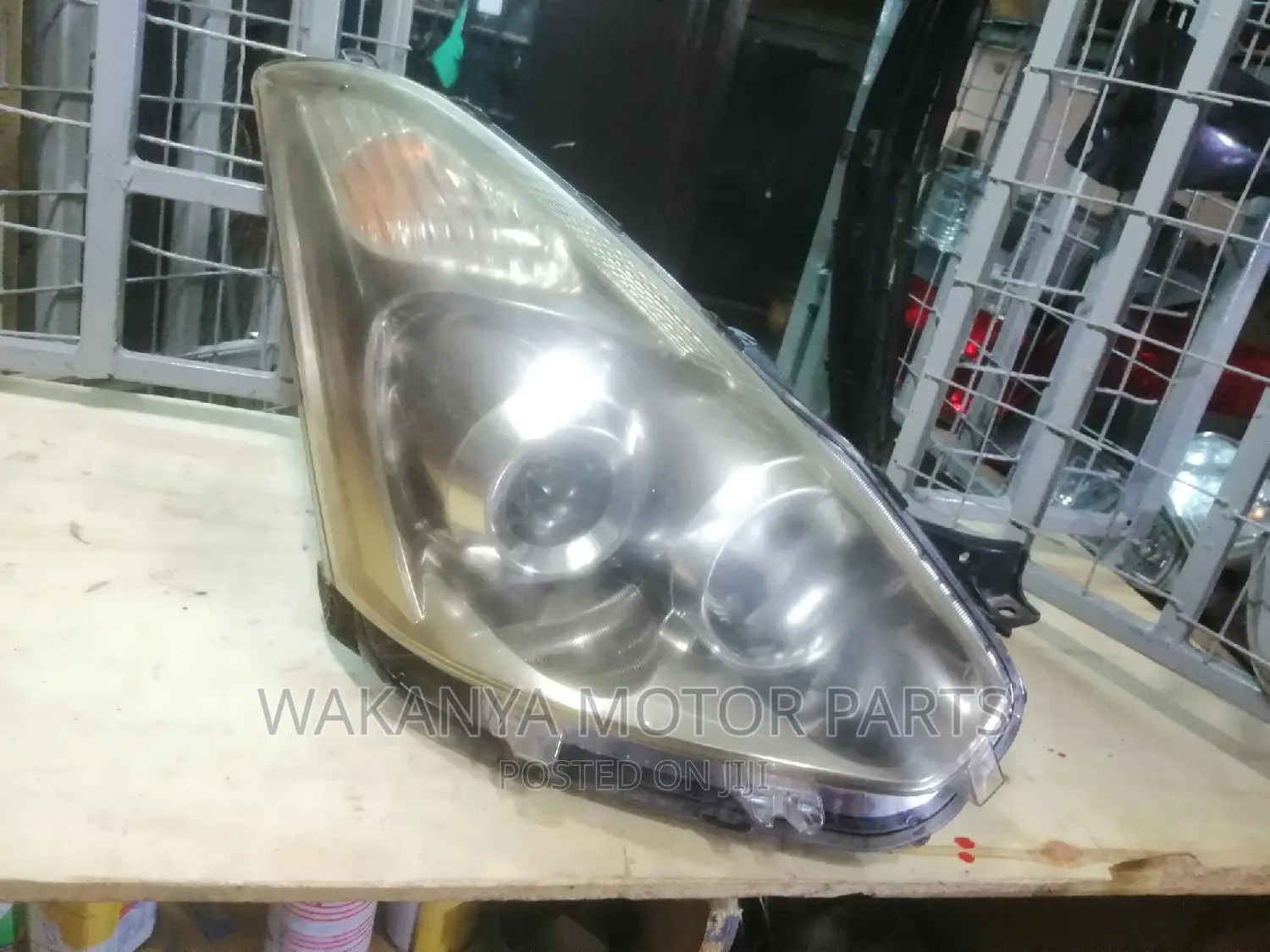 Toyota Wish 2005/2008 Xenon Headlamp, Clean Ex Japan