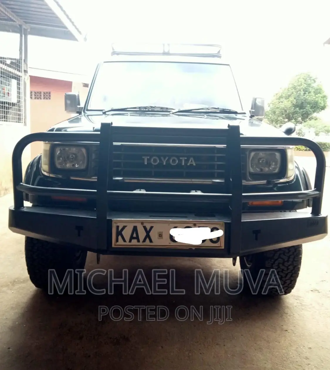 Toyota Land Cruiser 70 LWB 1995 Green