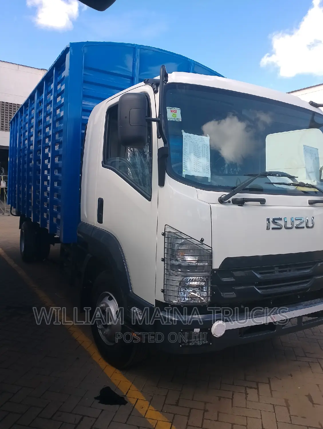 Isuzu FRR 90 (Enclosed Body)