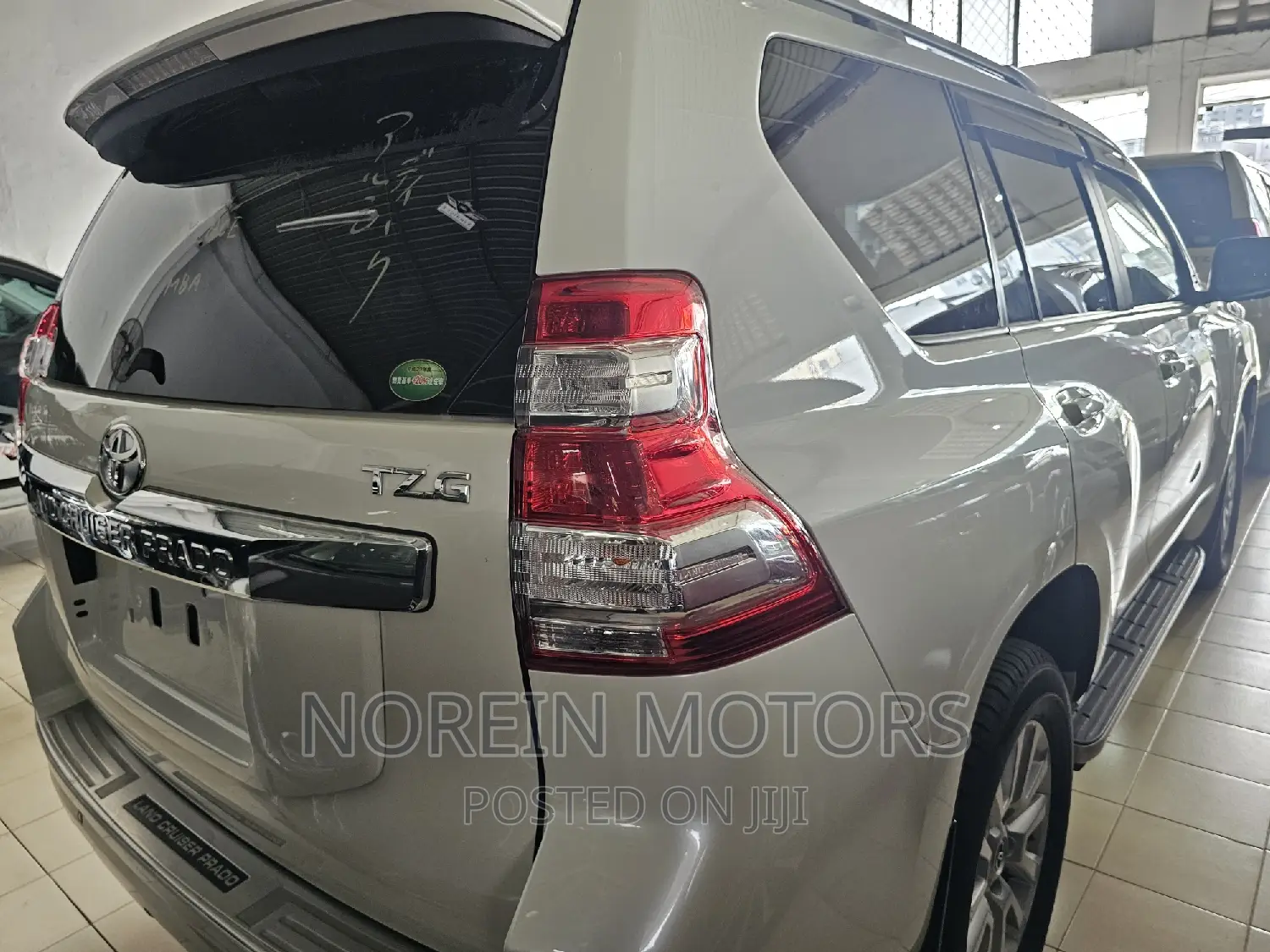 Toyota Land Cruiser Prado 2017 Pearl