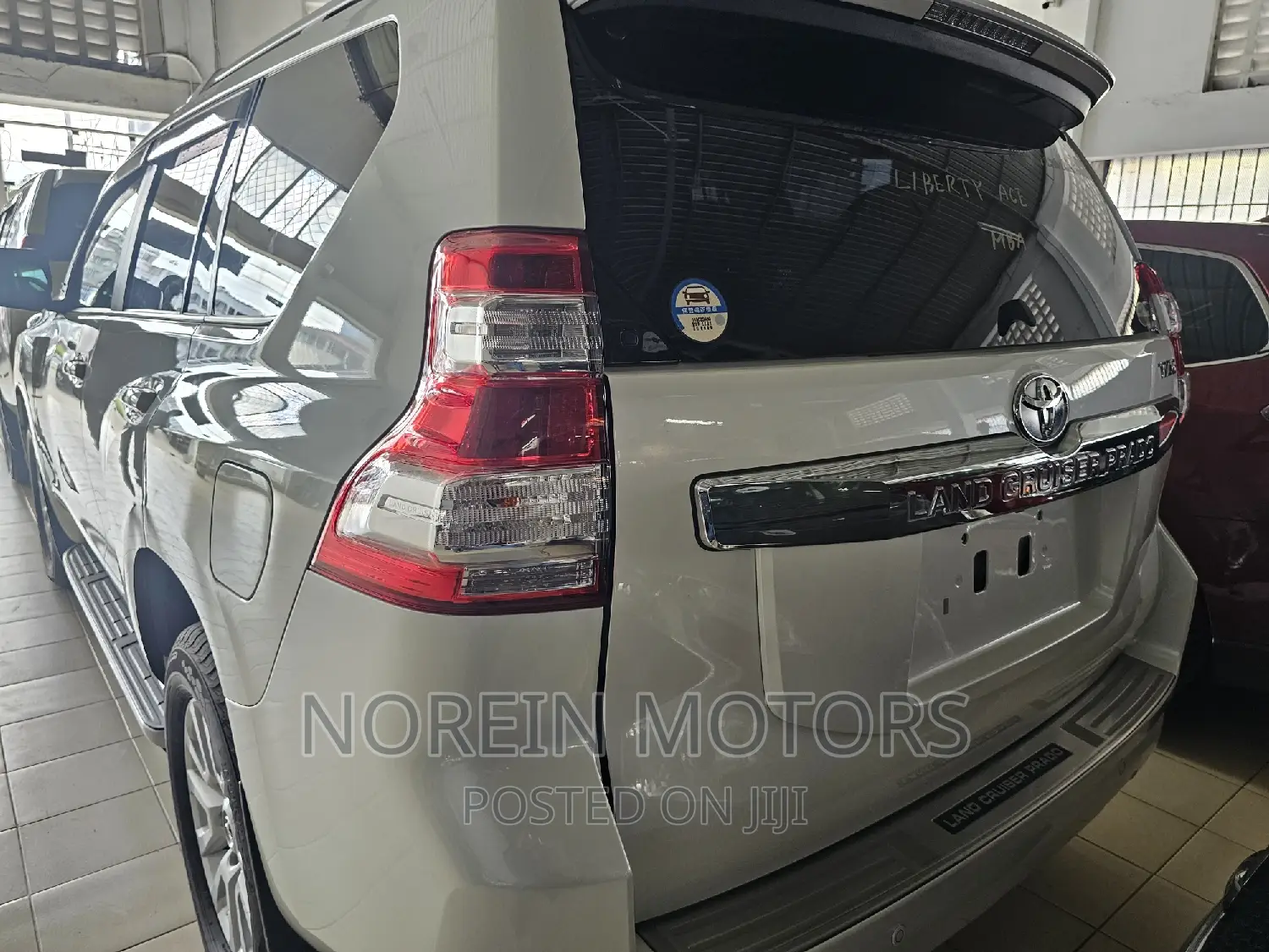 Toyota Land Cruiser Prado 2017 Pearl
