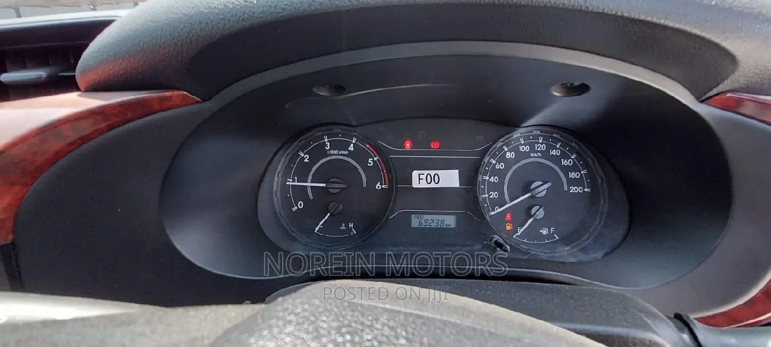 Toyota Hilux 2017 Gray