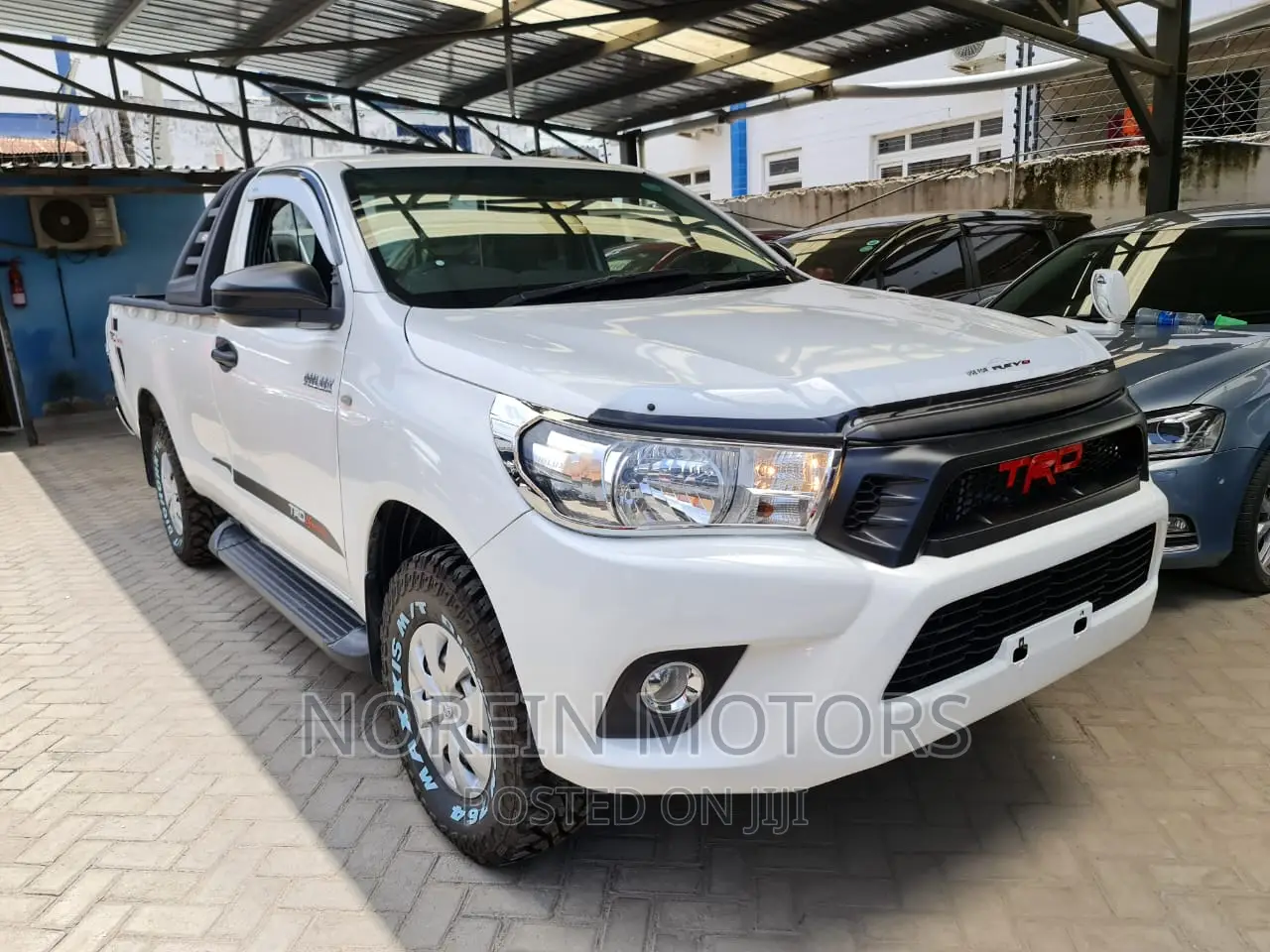 Toyota Hilux 2017 White