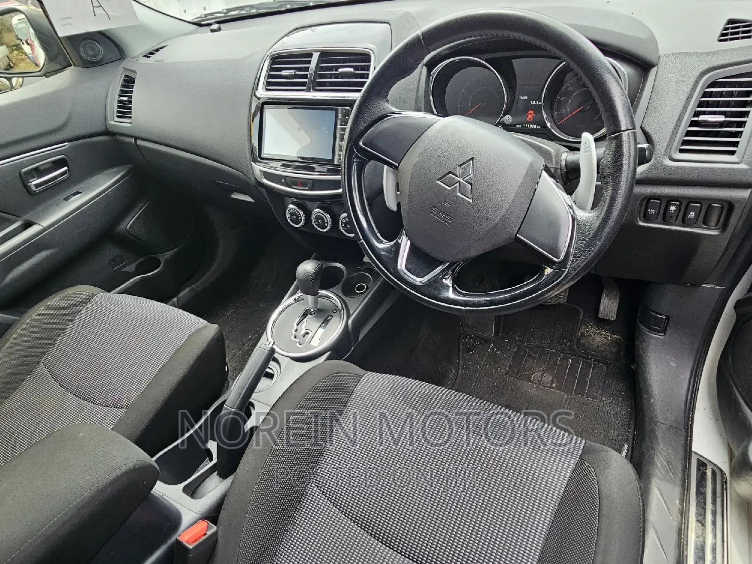 Mitsubishi RVR 2017 White
