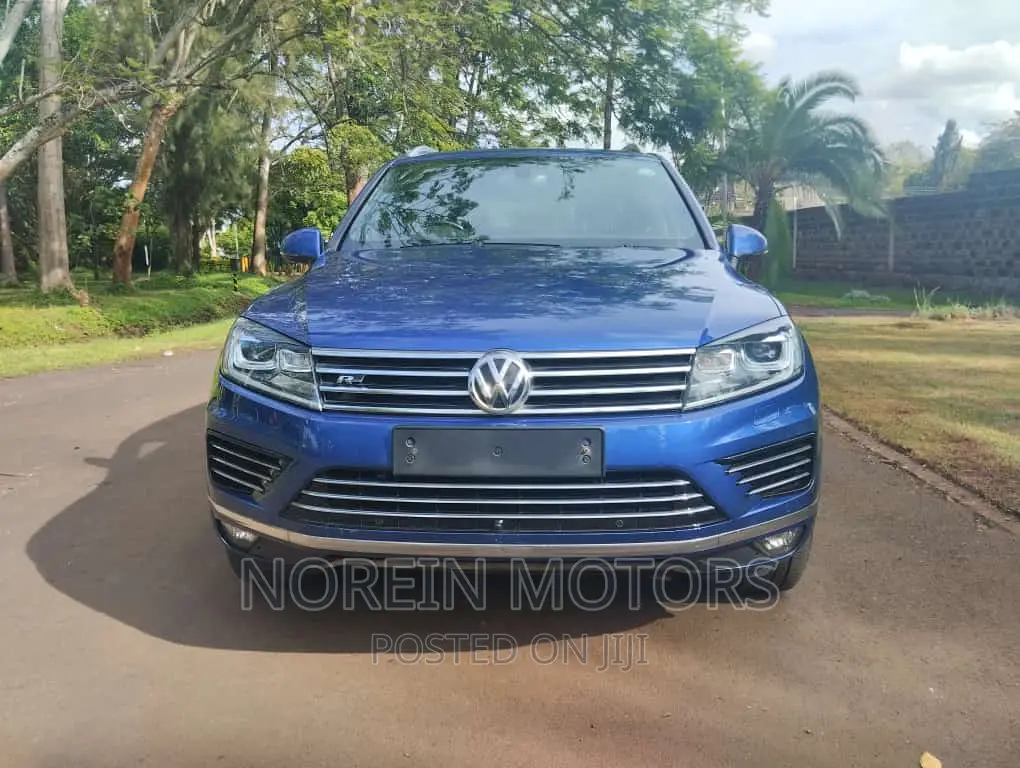 Volkswagen Touareg 2016 Blue
