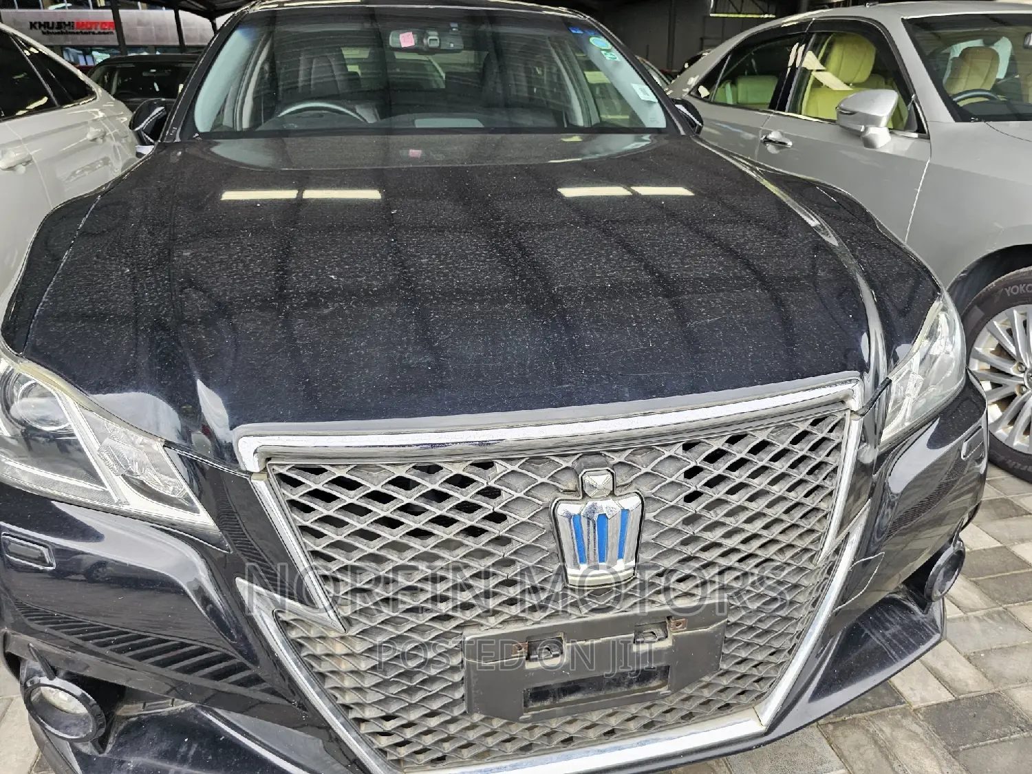 Toyota Crown 2016 Matt Black
