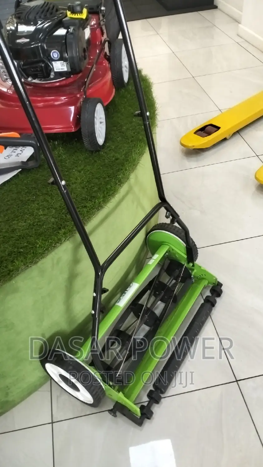 Manual Lawn Mowers