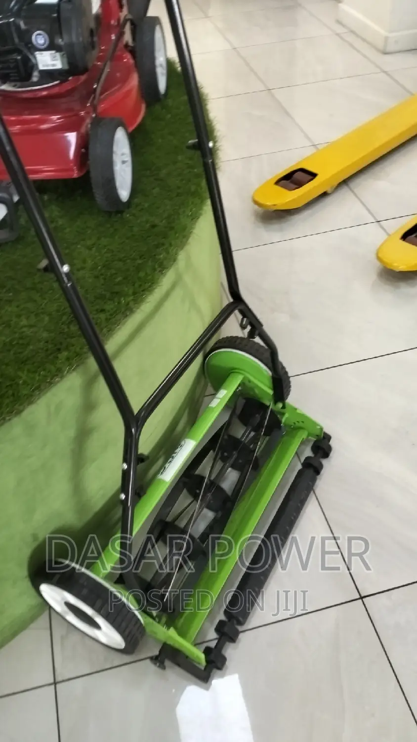 Manual Lawn Mowers