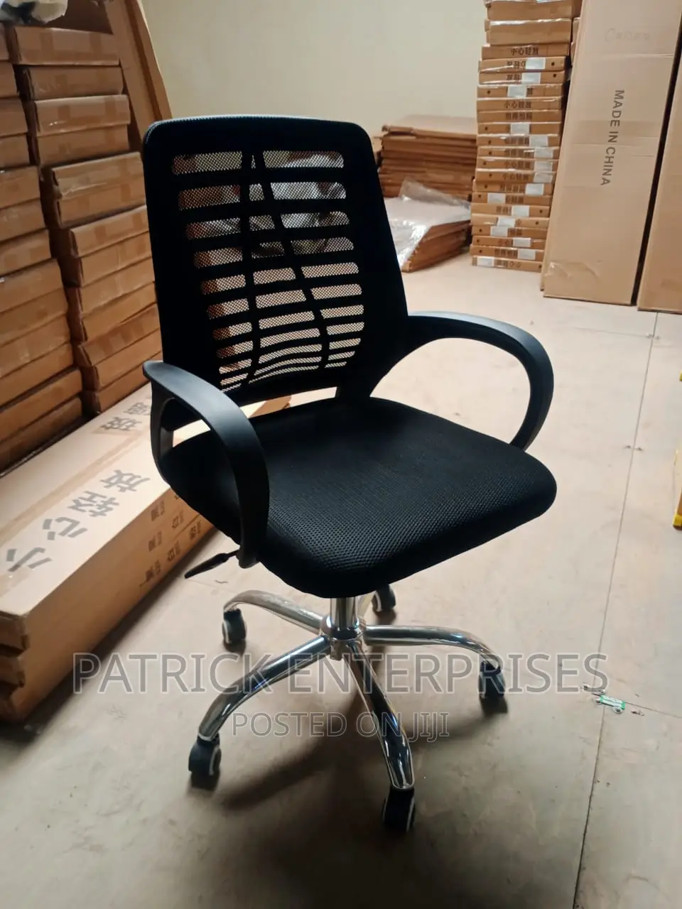 Imported Morden Mid-Back Secretarial Office Chair