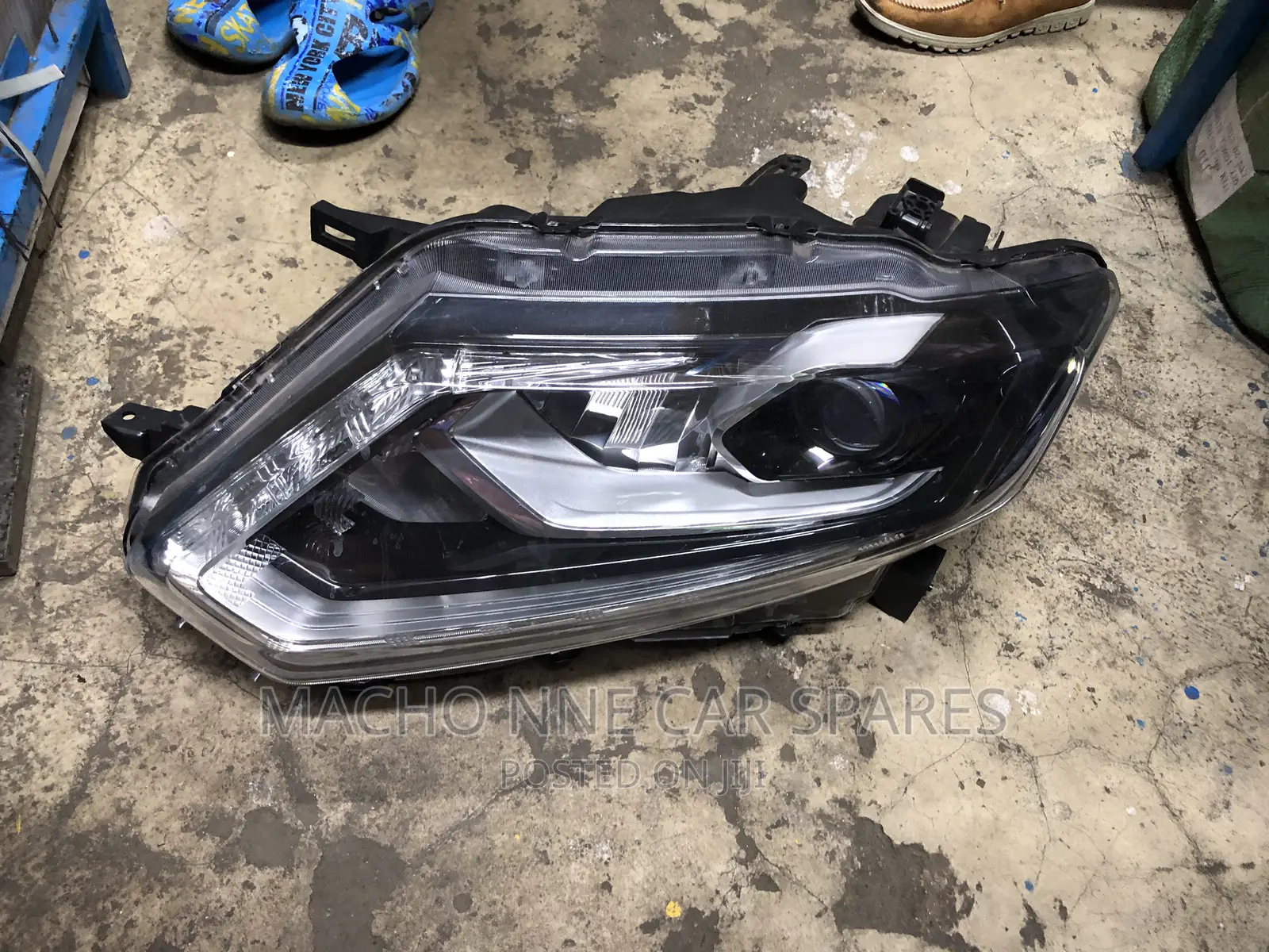 Nissan Xtrail Nt32 2014 Xenon Headlight
