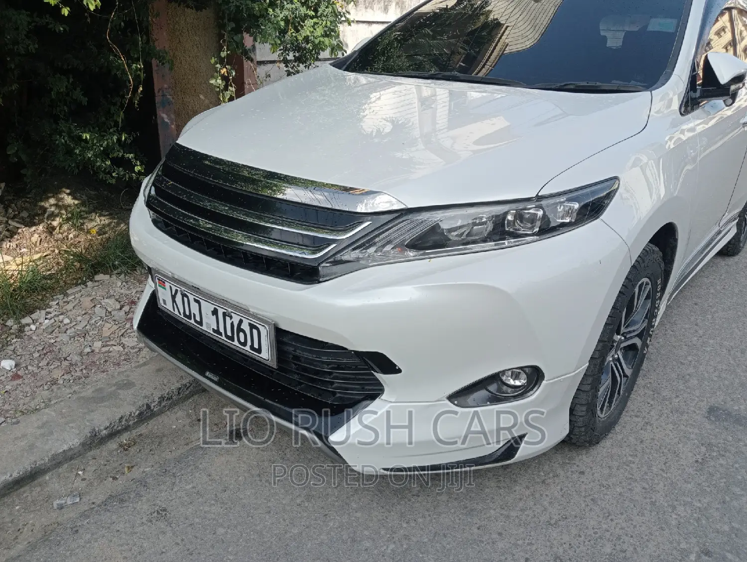 Toyota Harrier 2016 White