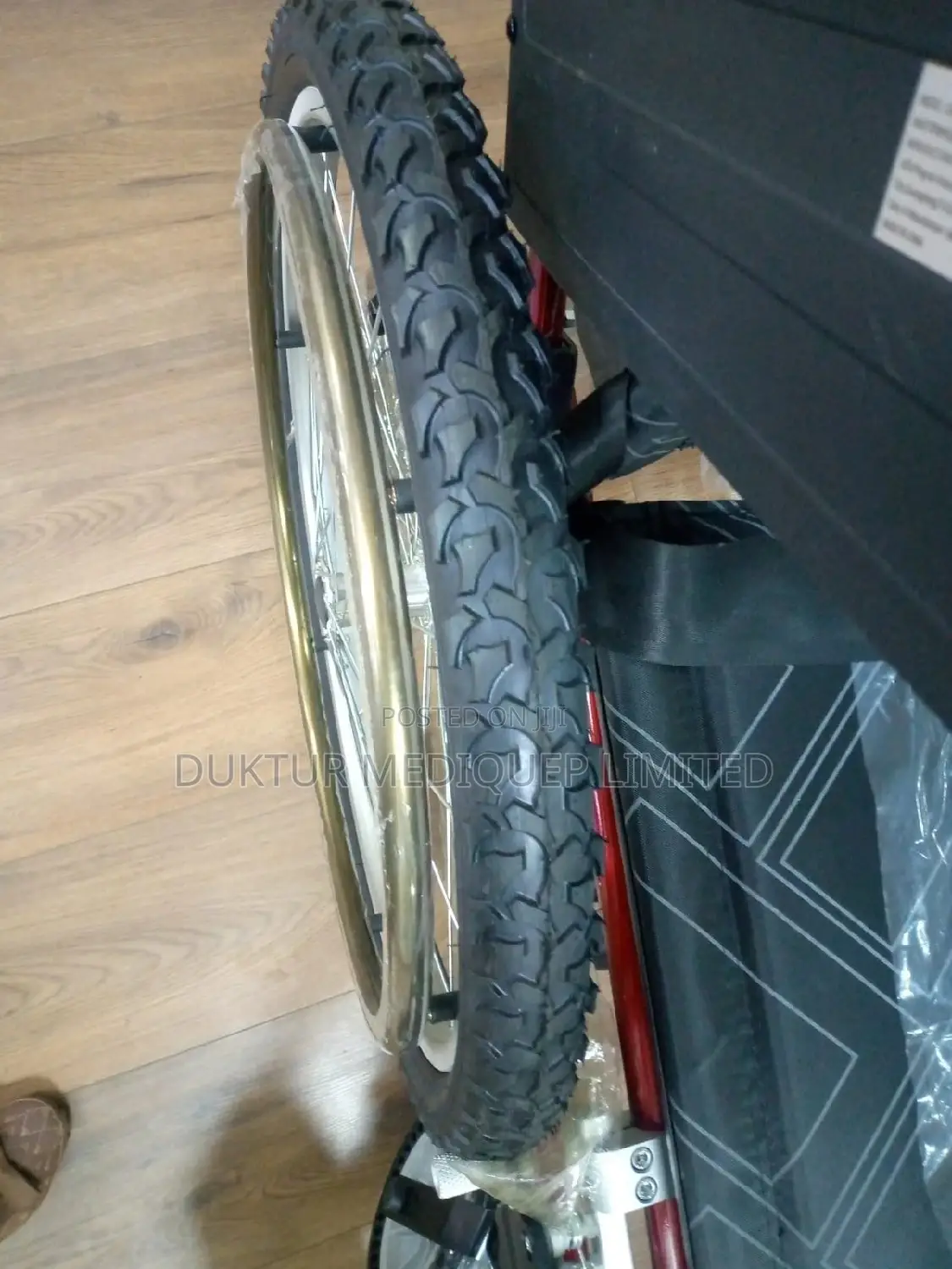 High End Wheelchair, Detachable Arm and Leg Rests