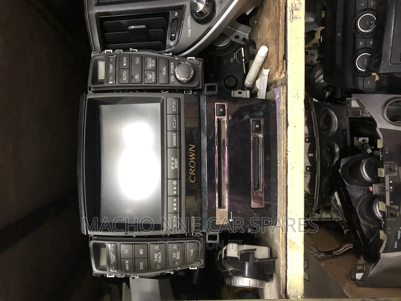 Toyota Crown 2010 Radio Unit