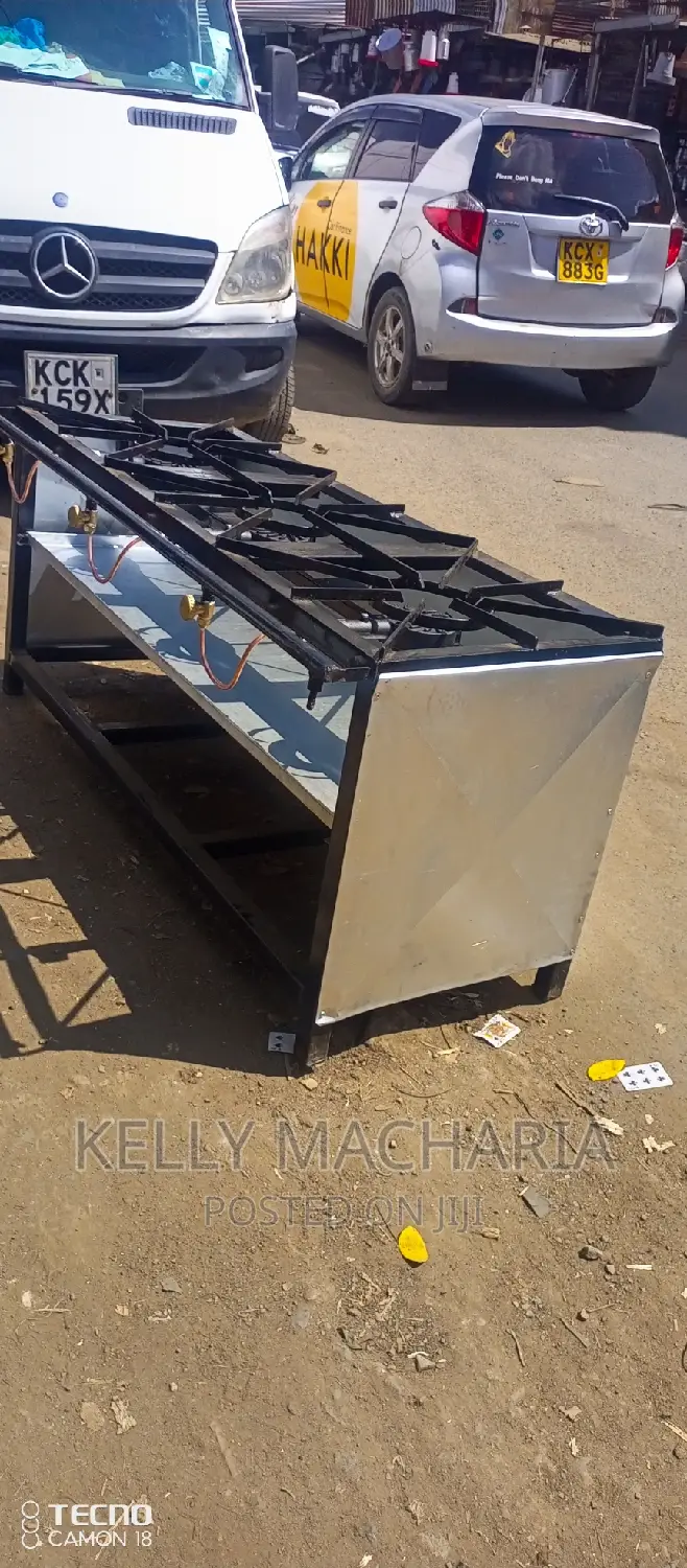 Commercial Closed Three Burner Gas Grill Jikos