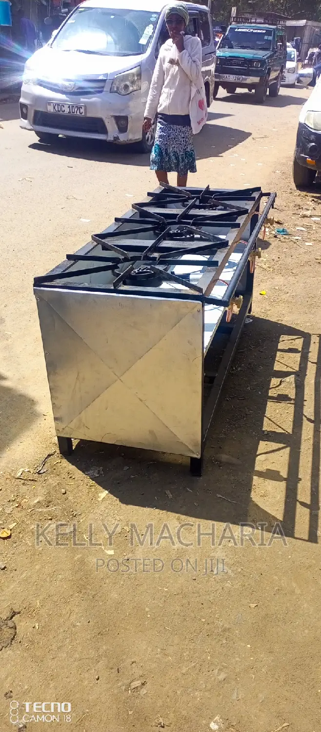 Commercial Closed Three Burner Gas Grill Jikos