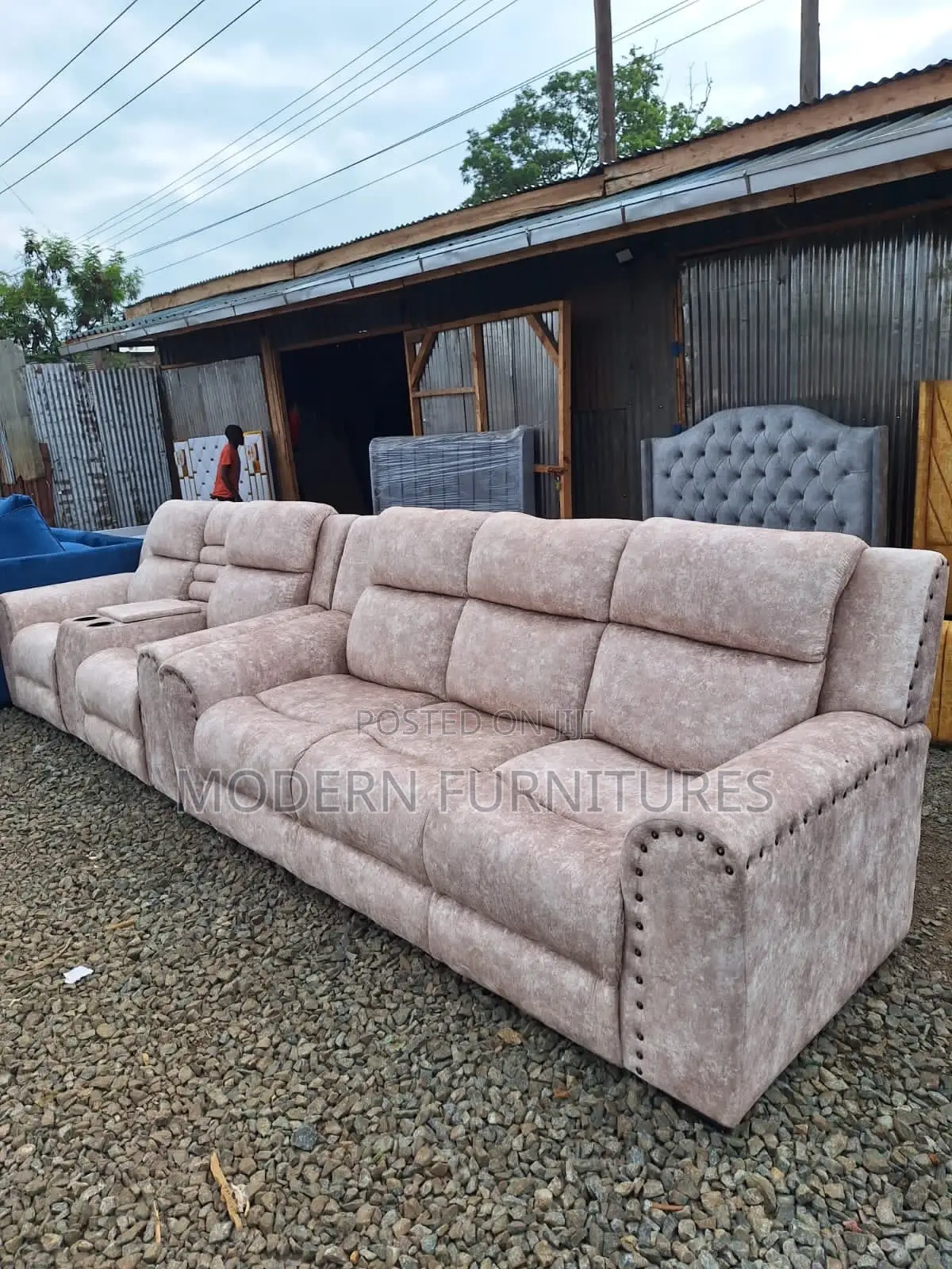 5 Seater Recliner-Like Sofa