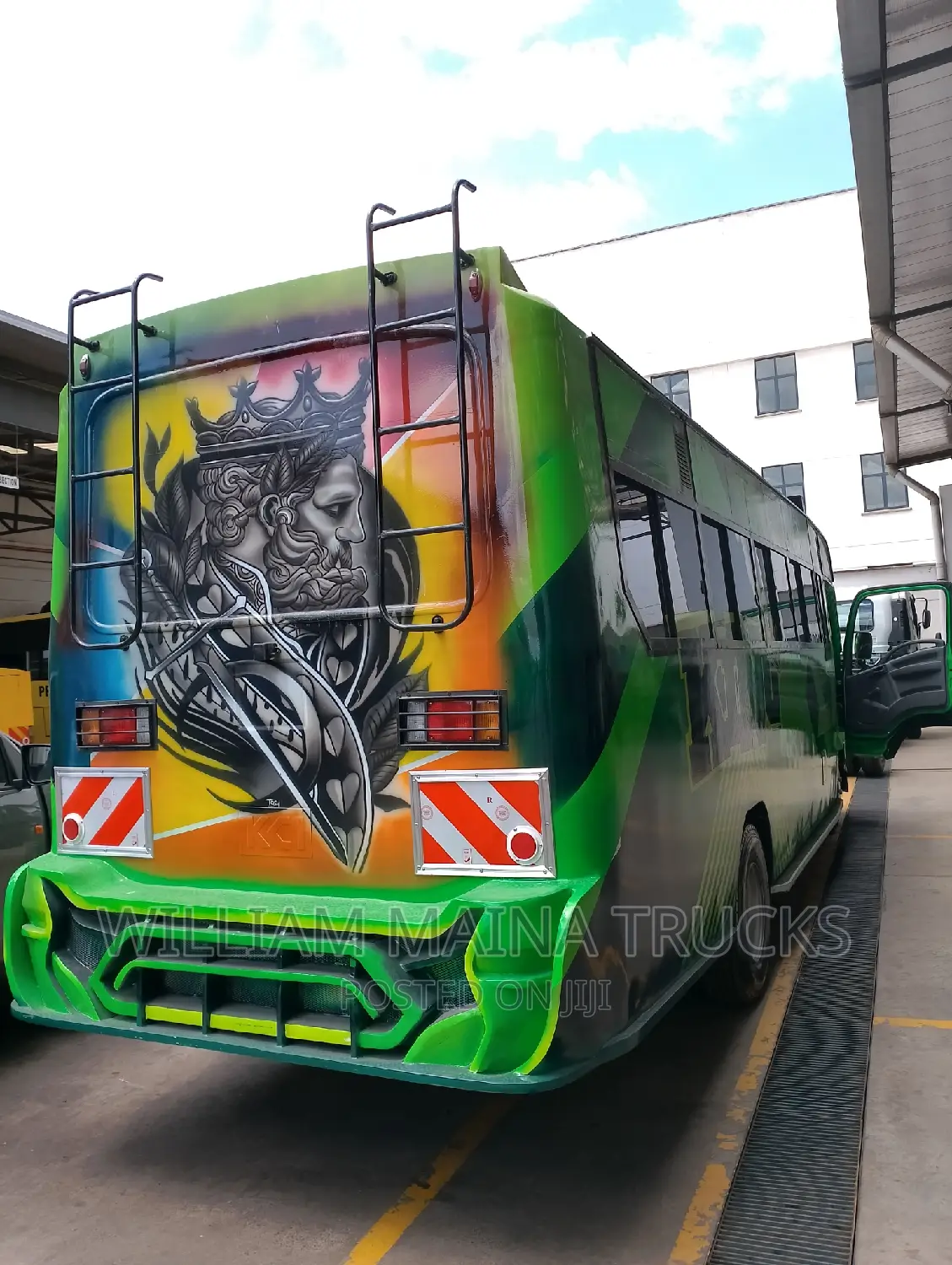 New Isuzu GLK5110XSWD1 2023 Green