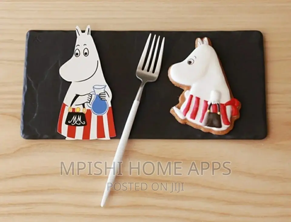 24pcs Cutlery Set White Silver
