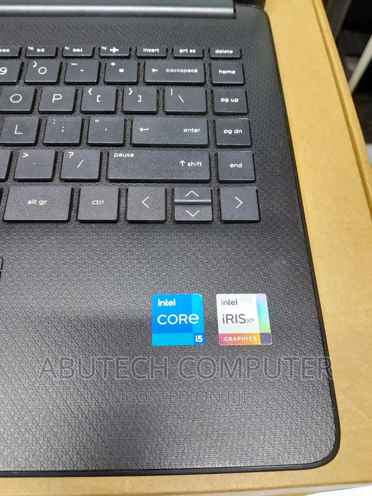 Laptop HP 14-Dq2031tg 8GB Intel Core I5 SSD 256GB