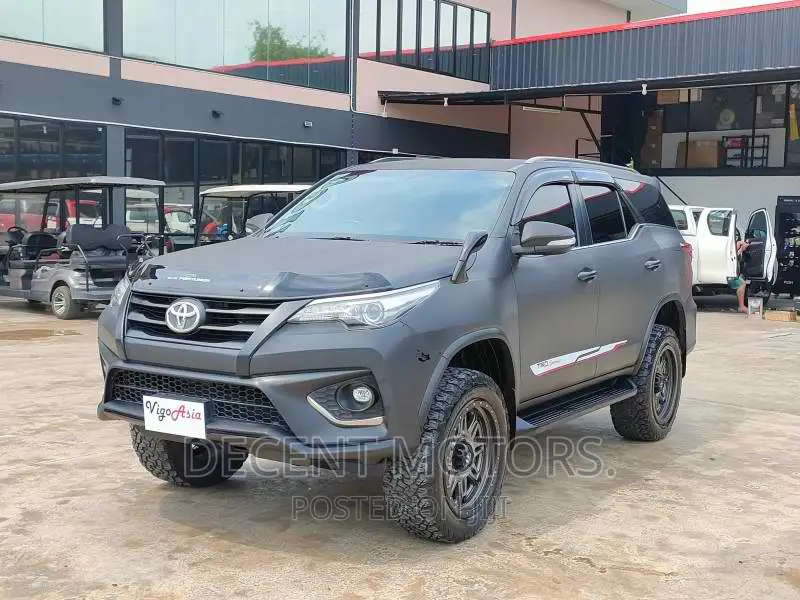 Toyota Fortuner 2.8 D AWD 2018 Black