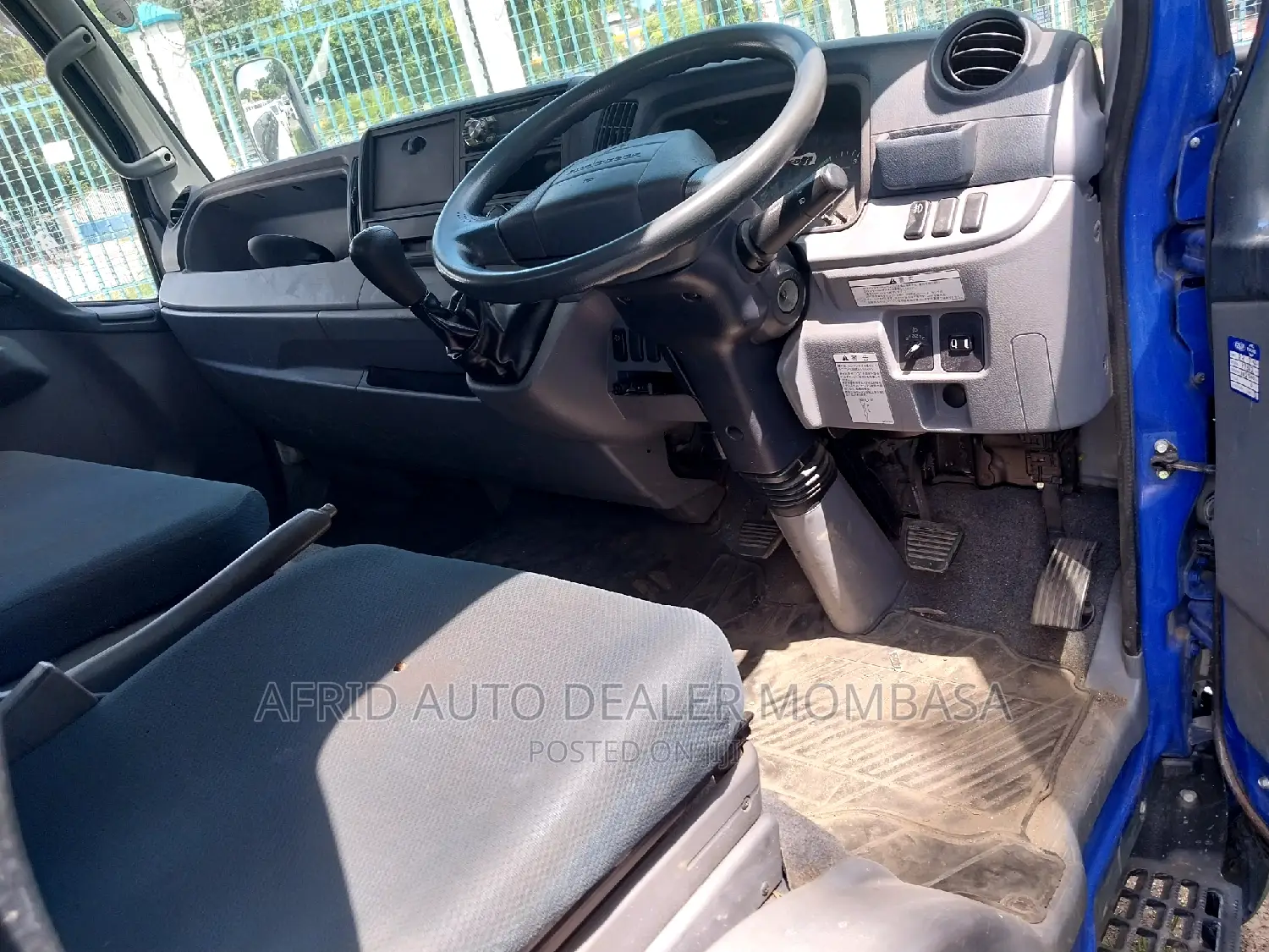 Mistubshi Fuso 2016