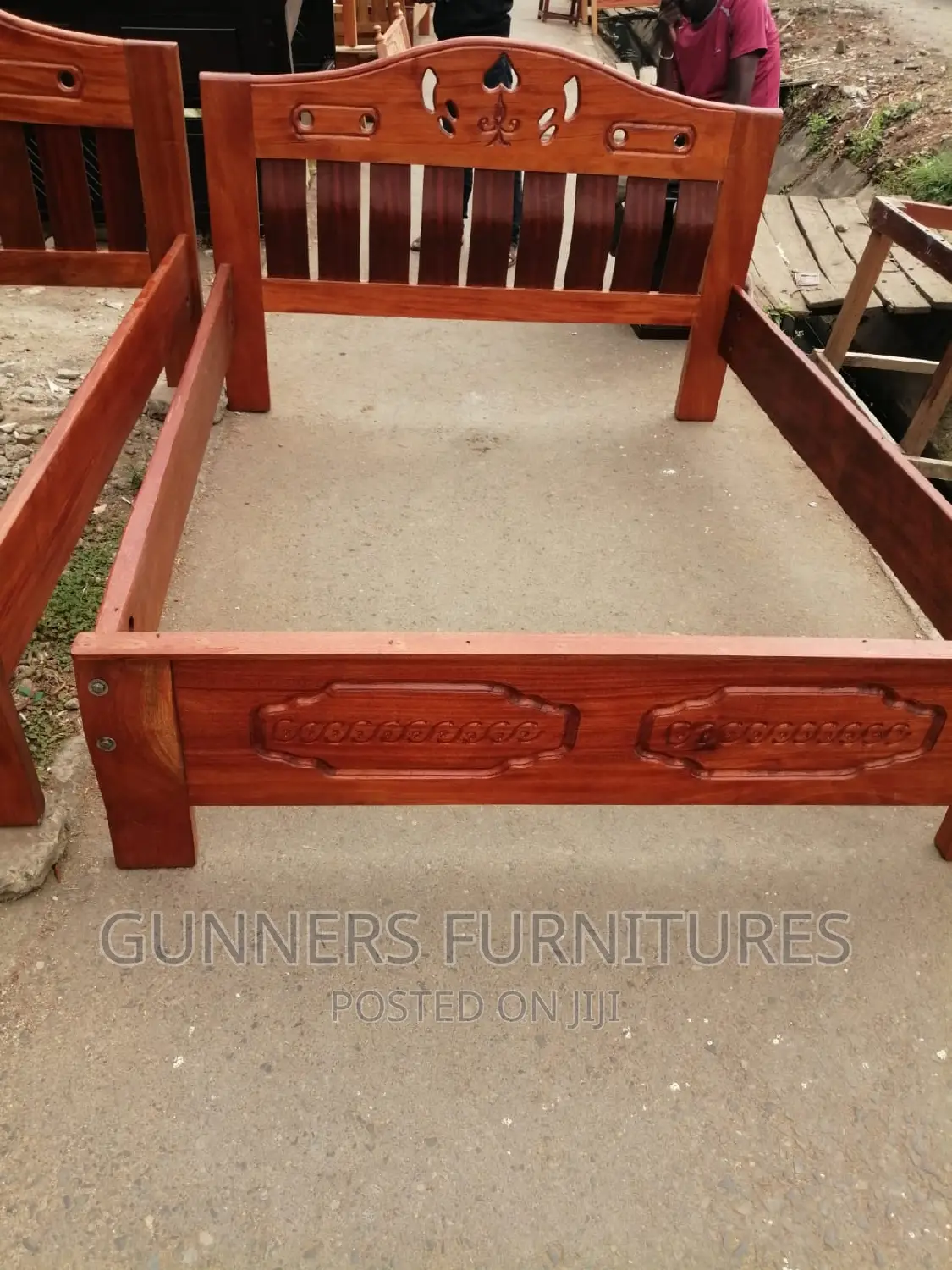 Beds Mahogany Beds 5*6feets