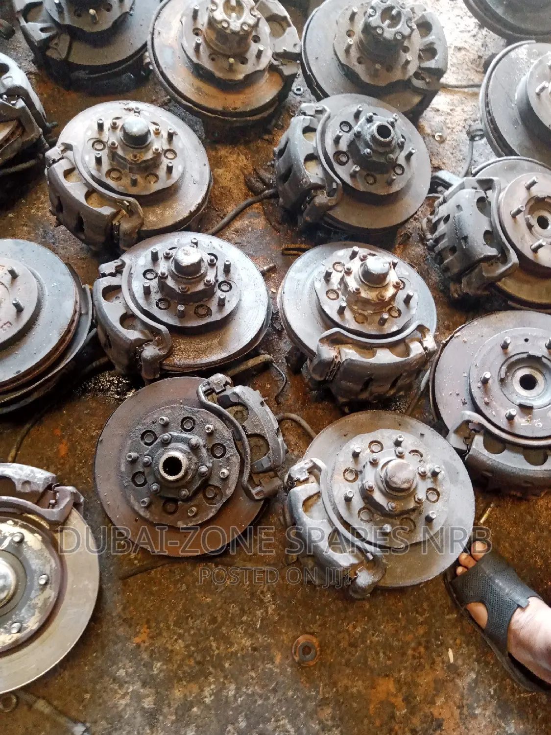 2 4WD D-Max,L200,Pajero,Sahara,Front Wheel Hubs Complete.
