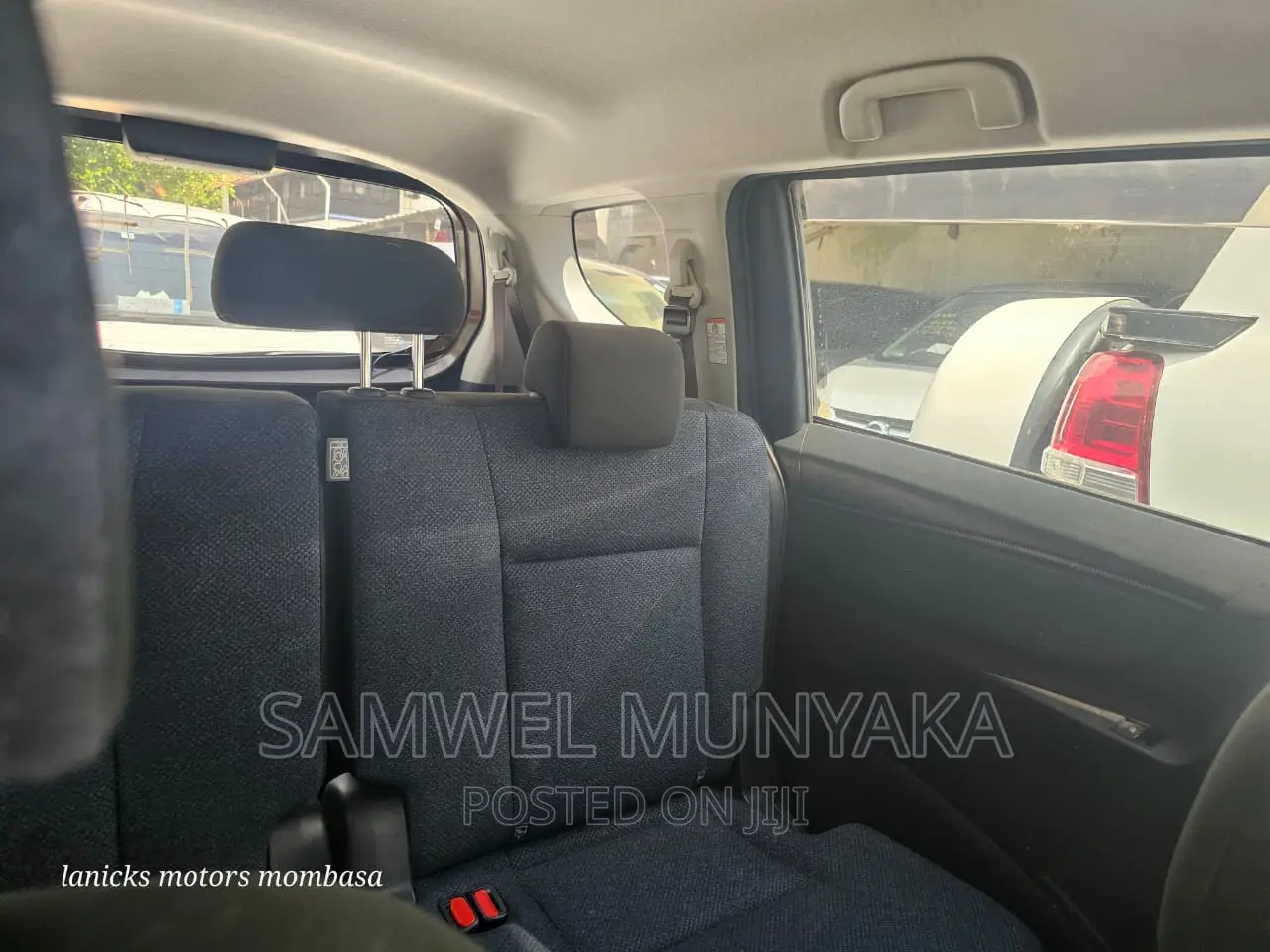 Toyota Sienta 1.5 Hybrid FWD (6-seater) 2017 Gray