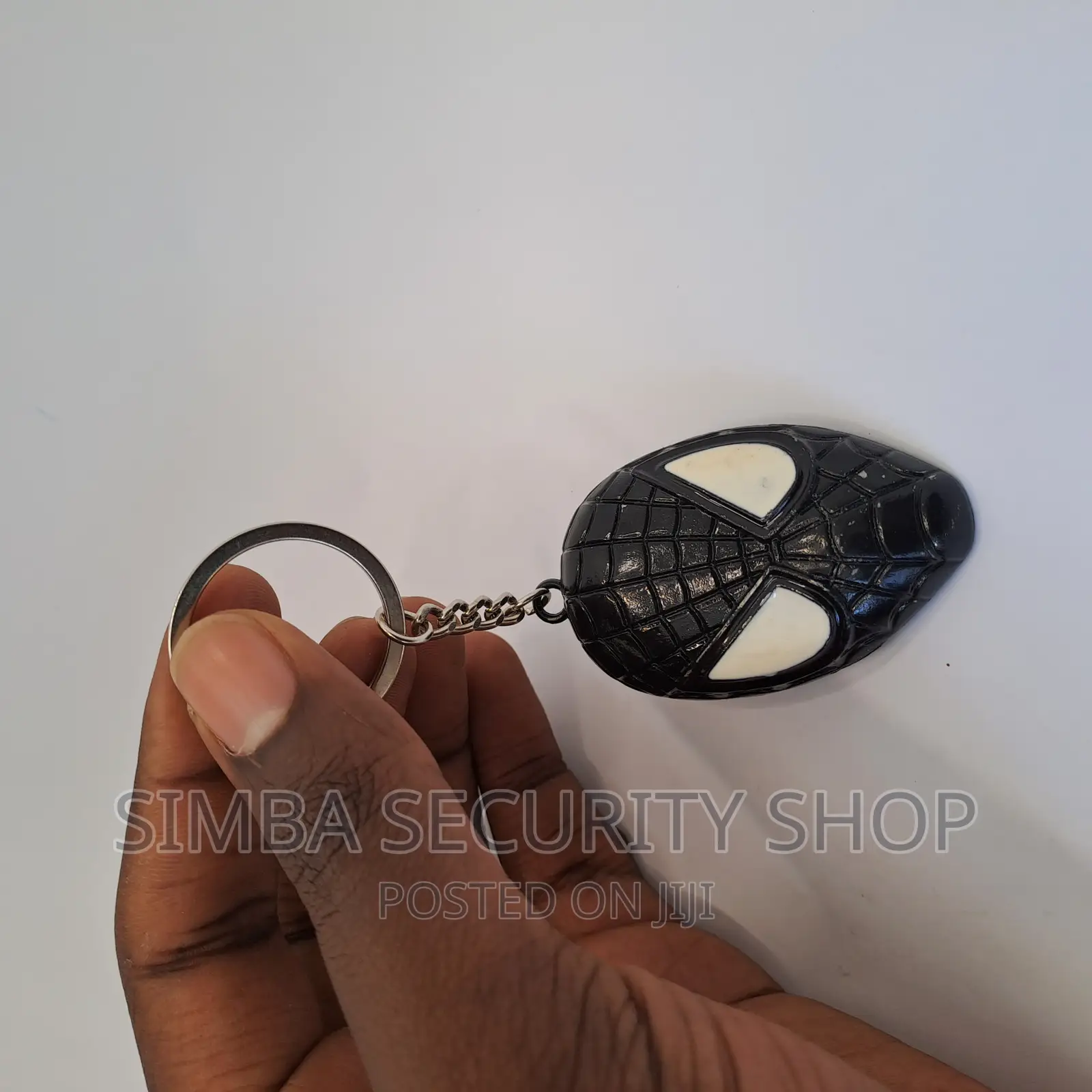 Spider Man Head Keychain Keyholder Metal Key Ring Pendant